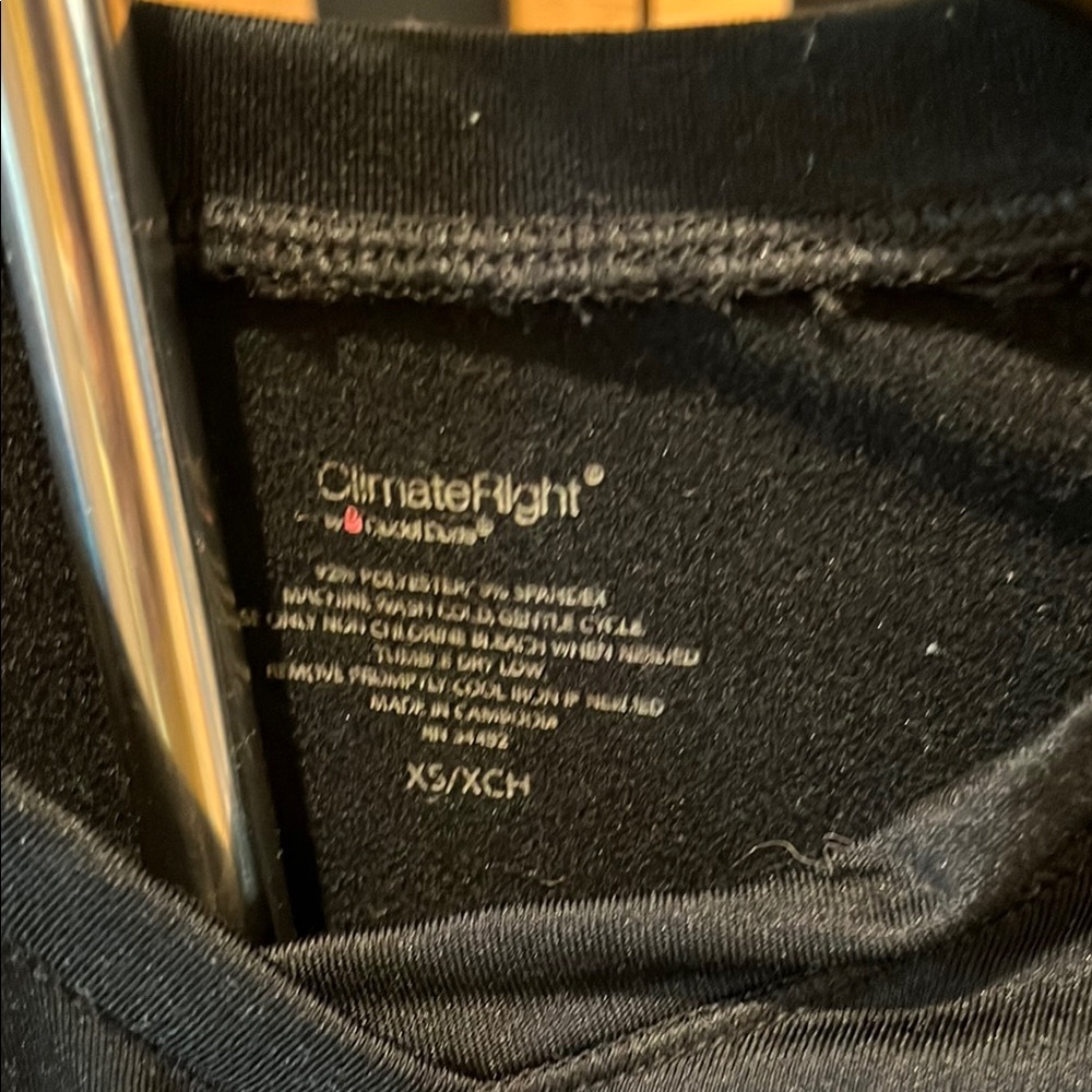 Climate Right by CuddleDuds Classic Black Long Sleeve Women's Top - Picture 2 of 7